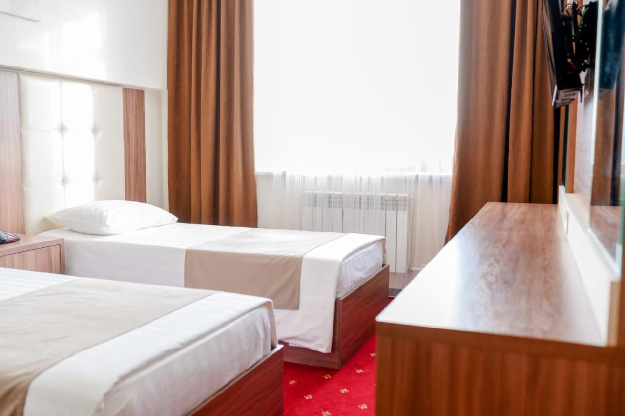 Sun Rise Inn Karaganda Bagian luar foto