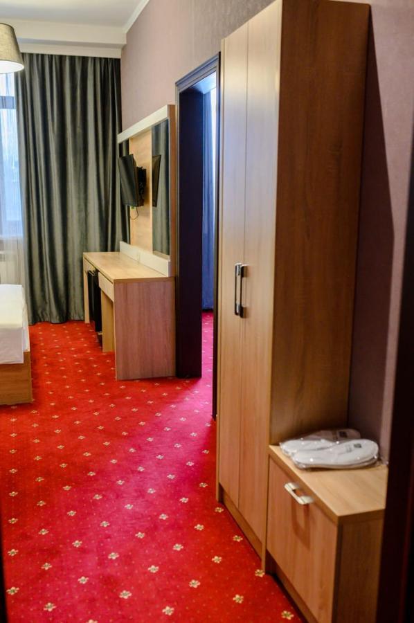 Sun Rise Inn Karaganda Bagian luar foto